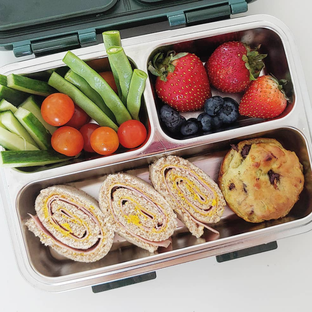 Kids Lunch idea with green beans. Teuko lunchbox community. Thanksgiving foods for kids. Thanksgiving lunch ideas for kids. Thanks giving lunchbox ideas for kids.