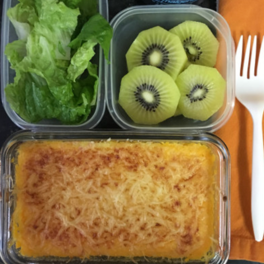 Kids Lunch idea with green beans. Teuko lunchbox community. Thanksgiving foods for kids. Thanksgiving lunch ideas for kids. Thanks giving lunchbox ideas for kids. Pumpkin.