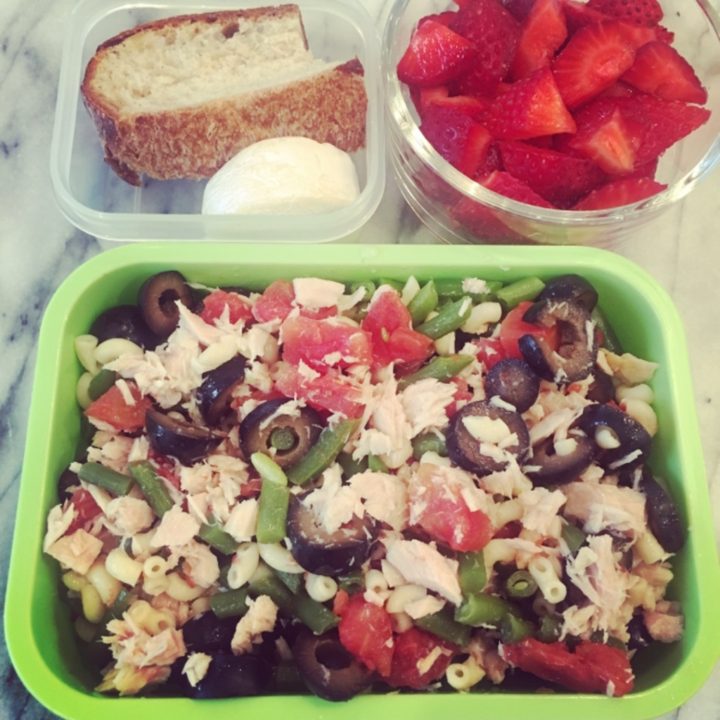 Kids Lunch idea with green beans. Teuko lunchbox community. Thanksgiving foods for kids. Thanksgiving lunch ideas for kids. Thanks giving lunchbox ideas for kids.