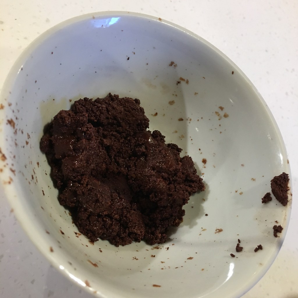 Teuko.com the lunchbox community. Teuko Kids got cocoa liquor from grinding the beans.