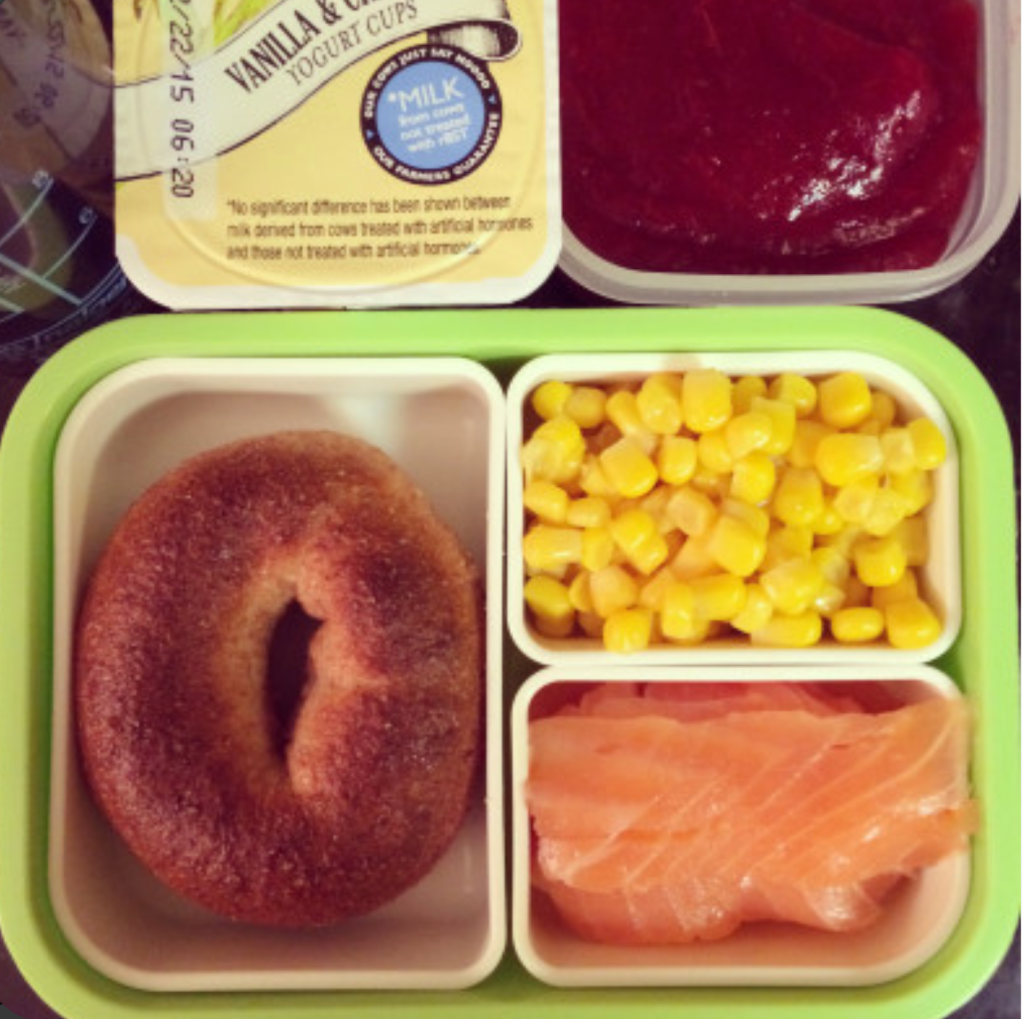 Cranberry Applesauce in the kids' lunchbox, by Jessica via Teuko.com