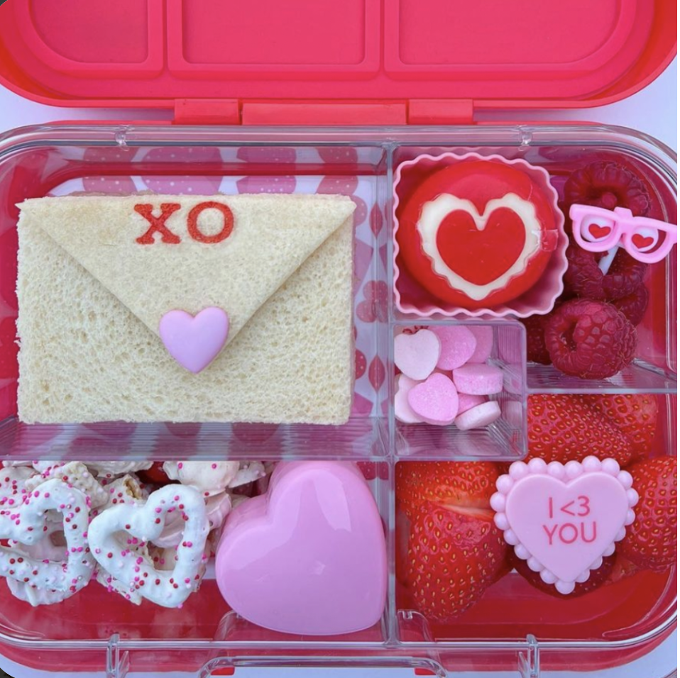 Love Letter Valentine Bento Box  by @Lunchesforbb via Teuko