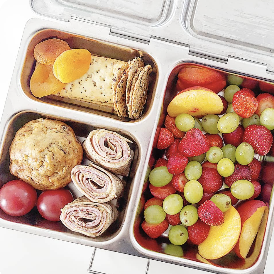 Teuko kids lunchbox ideas with fingers foods ham and cheese roll ups by thelunchmomma