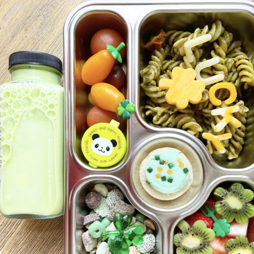 St Patrick's Day lunchbox ideas for kids with Green smoothie fruit salad by lunchformytribe on Teuko