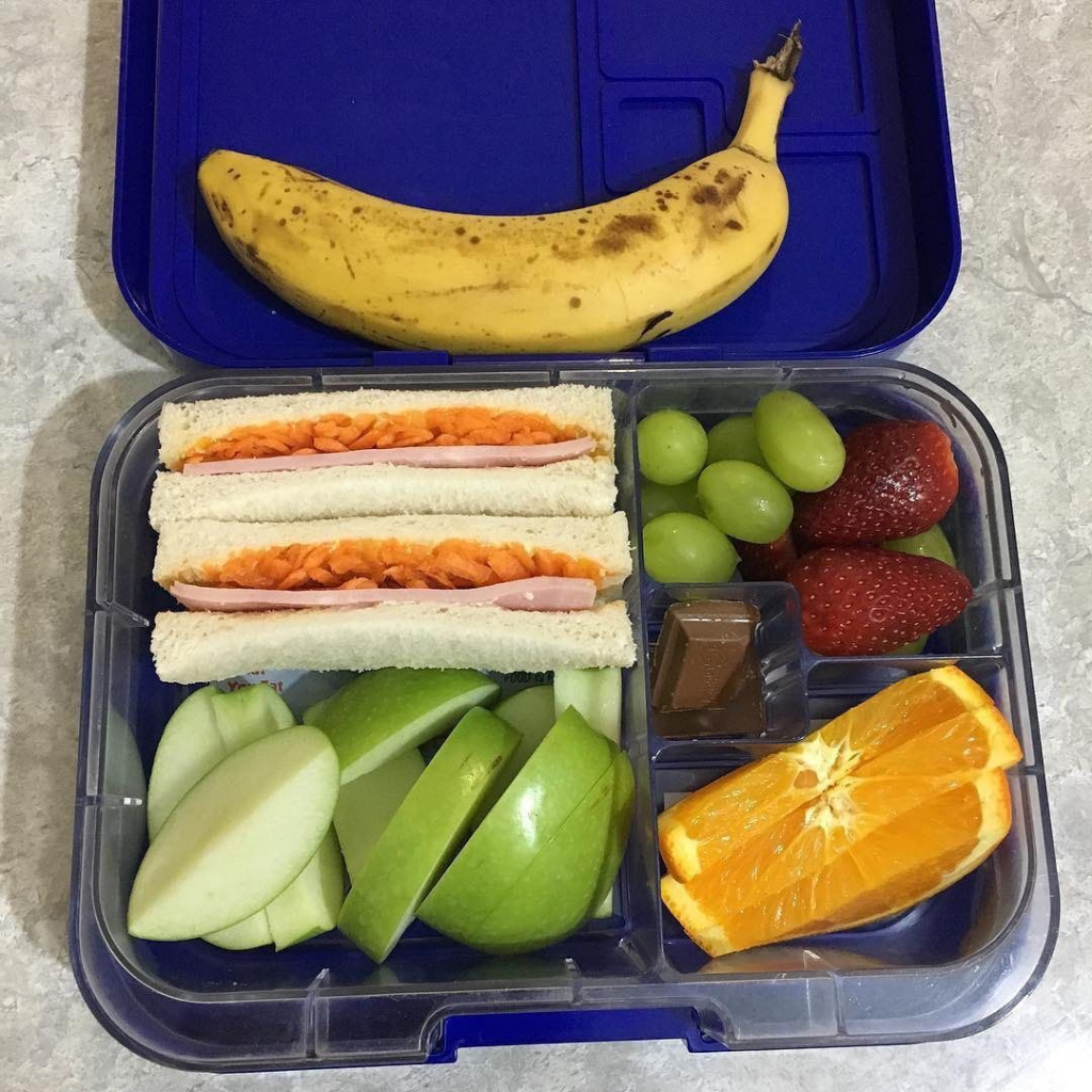 grated carrot in sandwich teuko kids lunchbox ideas, by @mymunchbox via Instagram