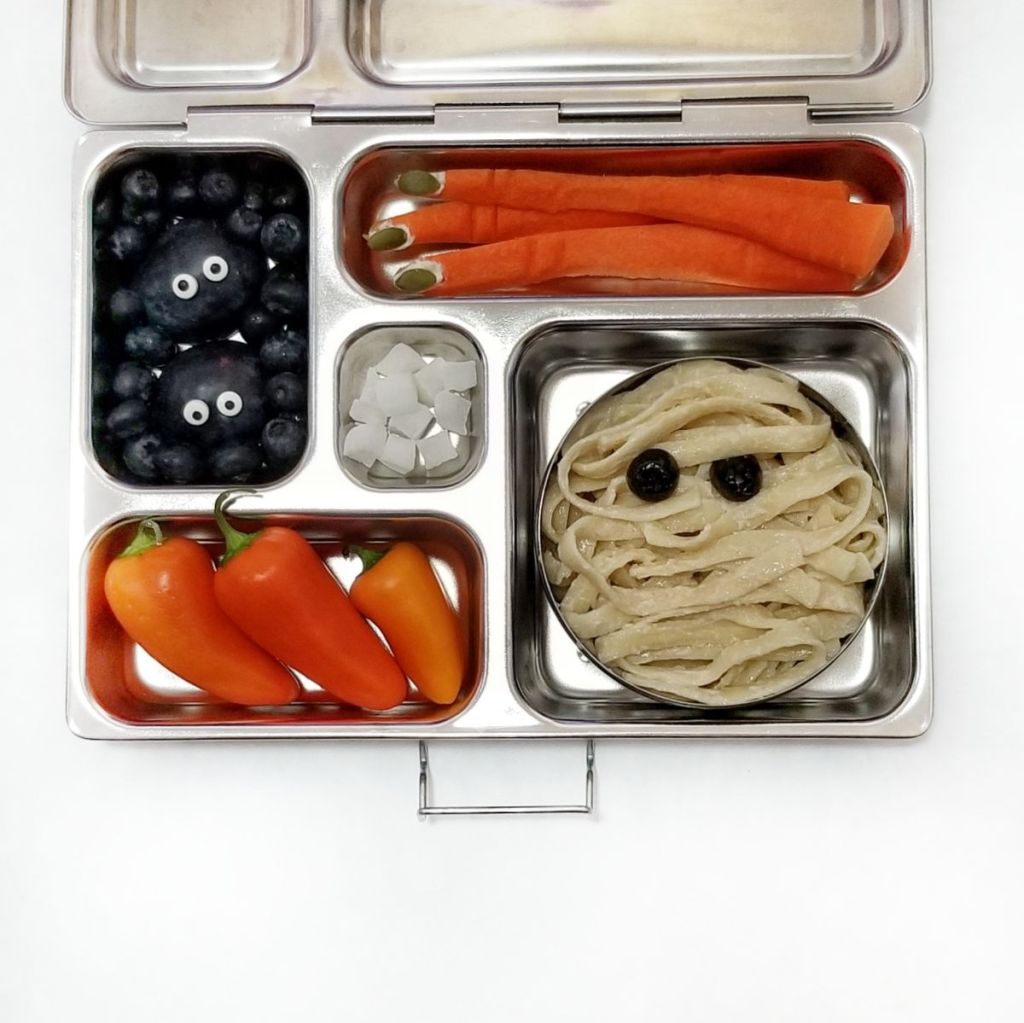 Halloween lunchbox idea for kids with linguinin pasta mummy
