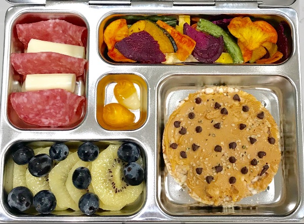 Rice cake in the lunchbox