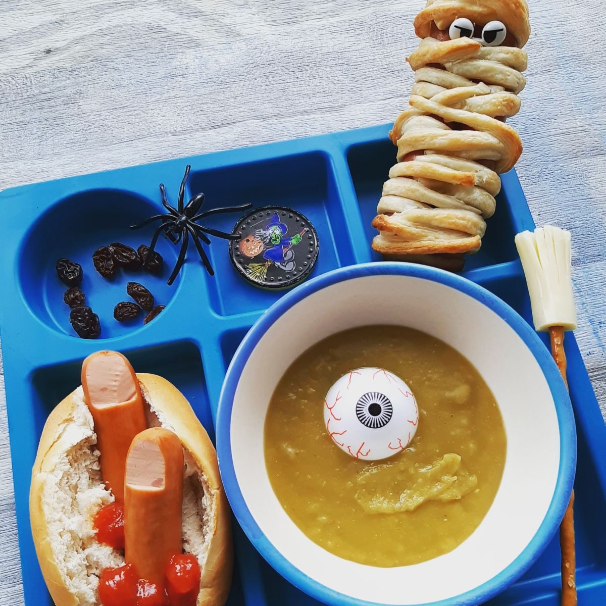 Witch pea soup makes veggies fun, especially when paired with creepy finger hot dogs in a kid's lunchbox