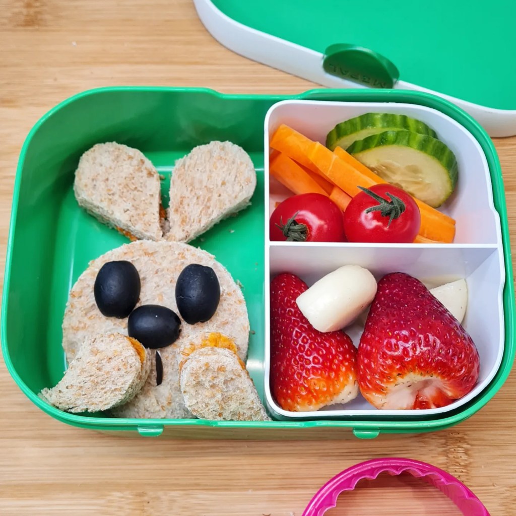 Easter bunny snadwich in a kid's lunchbox